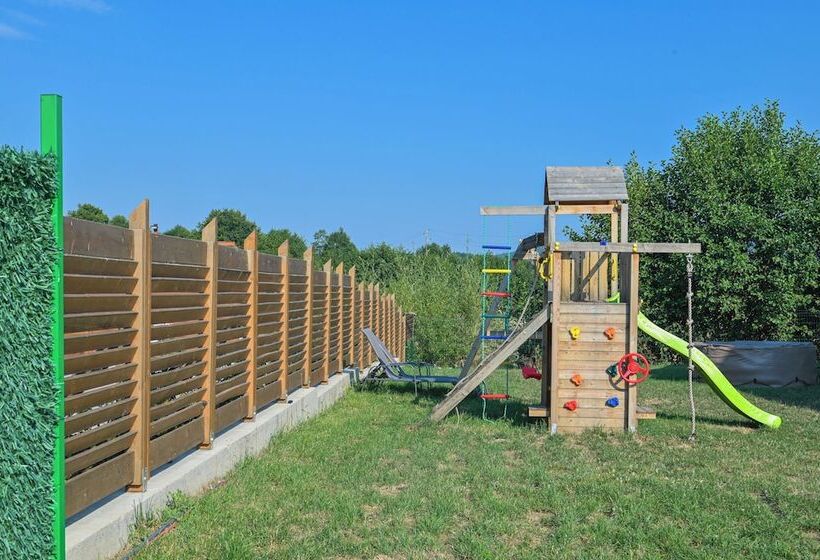 Villa Raphael Near The Pirin Golf Resort