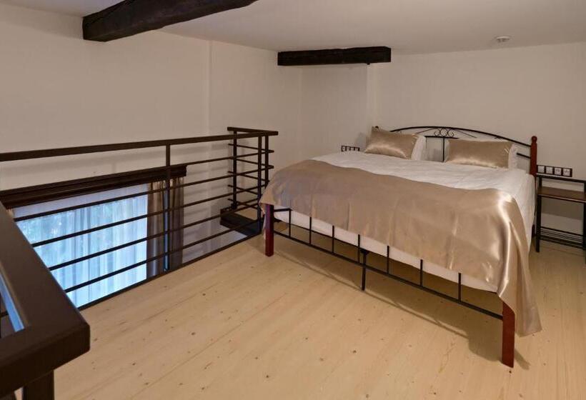 Zámek Wichterle   Hotel A Pivní Lázně