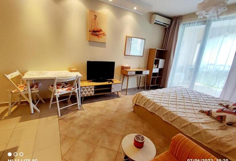 студио Boho Green Life Sozopol