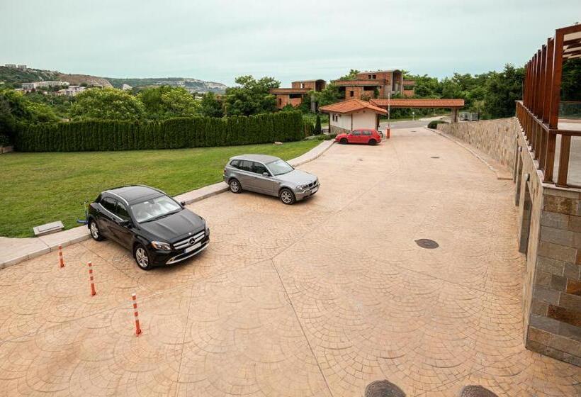 апартамент за гости влади в комплекс Garden Palace Balchik