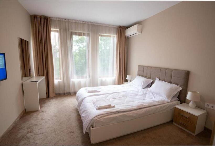 апартамент за гости влади в комплекс Garden Palace Balchik