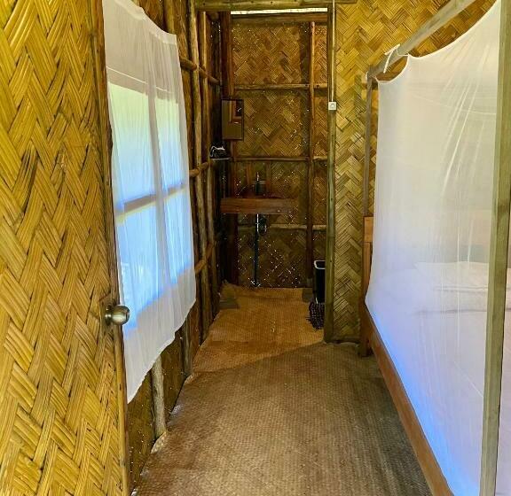 هاستل Back Trippers Inn