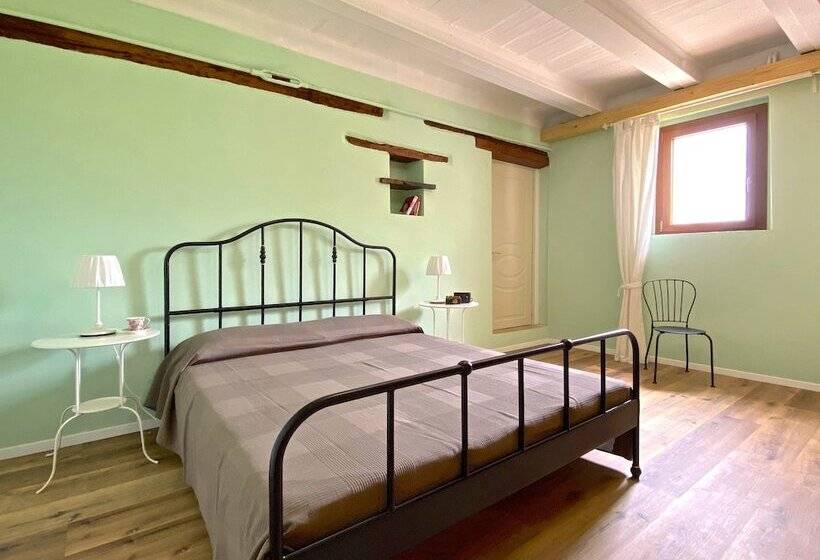 Historic Farmhouse On The Senigallia Hills