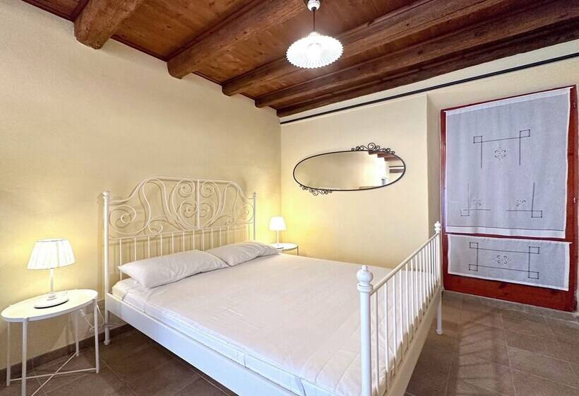 Historic Farmhouse On The Senigallia Hills