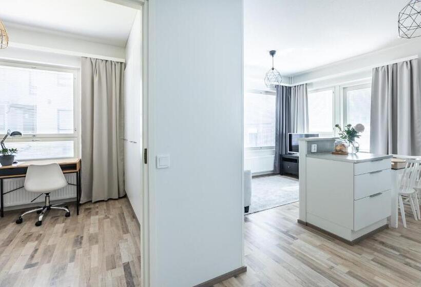 Arctic Starry City Suite