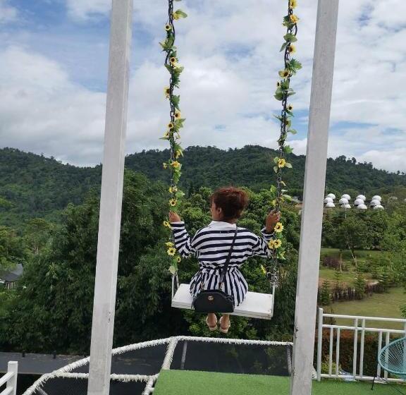 تختخواب و صبحانه I M Fine Khaokho Resort