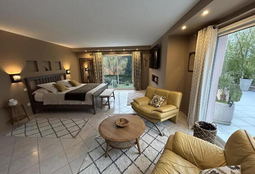 Bed and Breakfast La Perle Rouge A Panazol