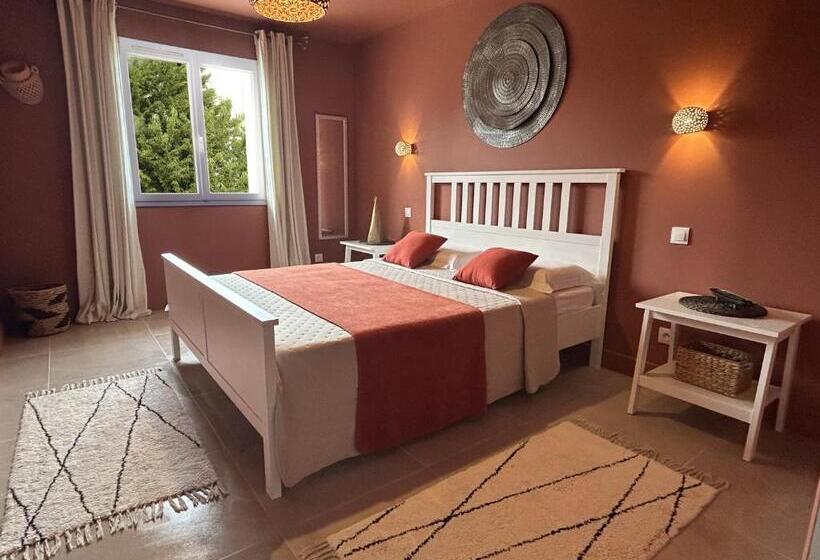 Bed and Breakfast La Perle Rouge A Panazol