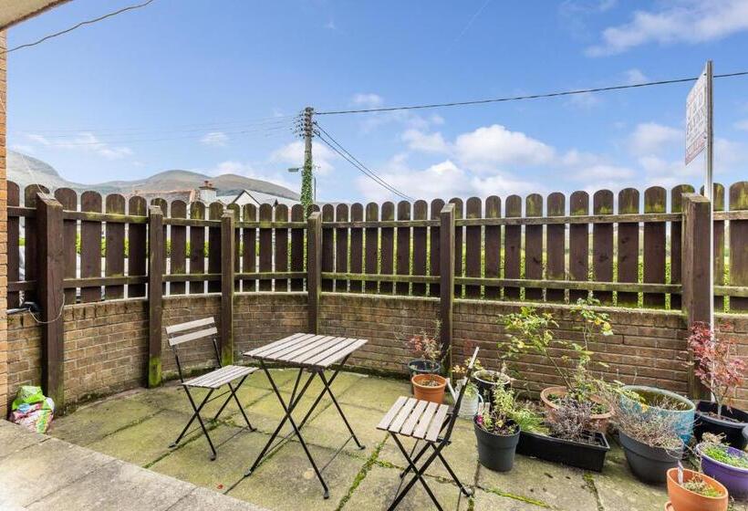 Central Apartment 3b