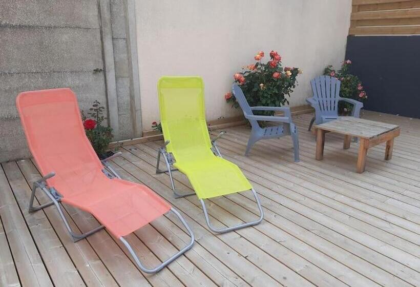 Champêtre   Gîte Entièrement Neuf à 100 Mètres De La Plage