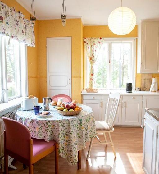Cozy Home In Ydrefors