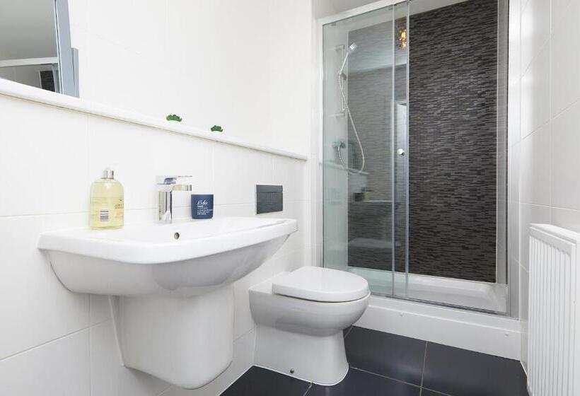 Derby City Centre   Train Station Roof Terrace House 3 Bed