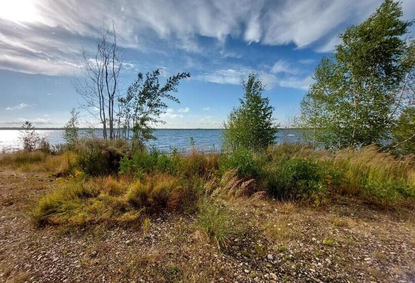 Gemütliche Zwei Zimmer Ferienwohnung W1 In Zwenkau Bei Leipzig Im Neuseenland