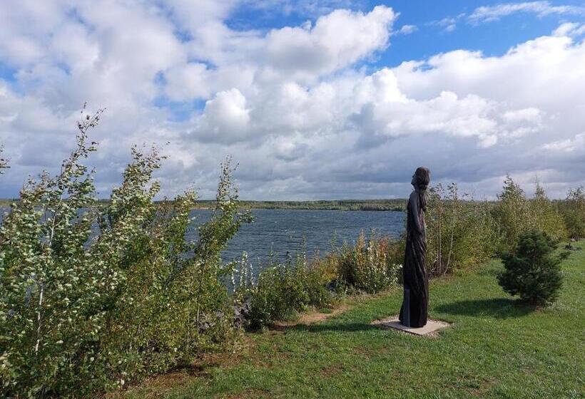 Gemütliche Zwei Zimmer Ferienwohnung W1 In Zwenkau Bei Leipzig Im Neuseenland