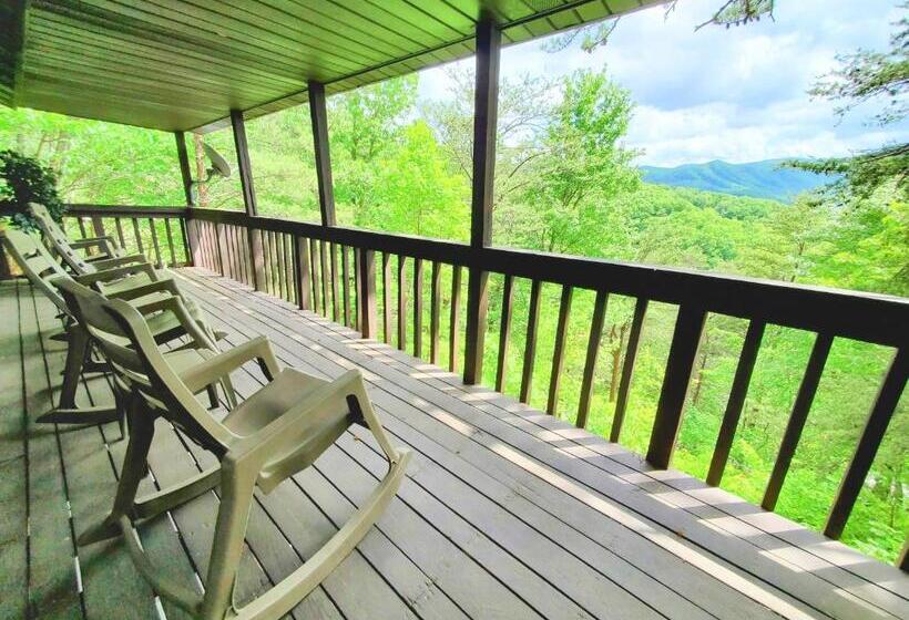 Hillbilly Hilton Pet Friendly Sleeps 4 Free Tickets Mountain View