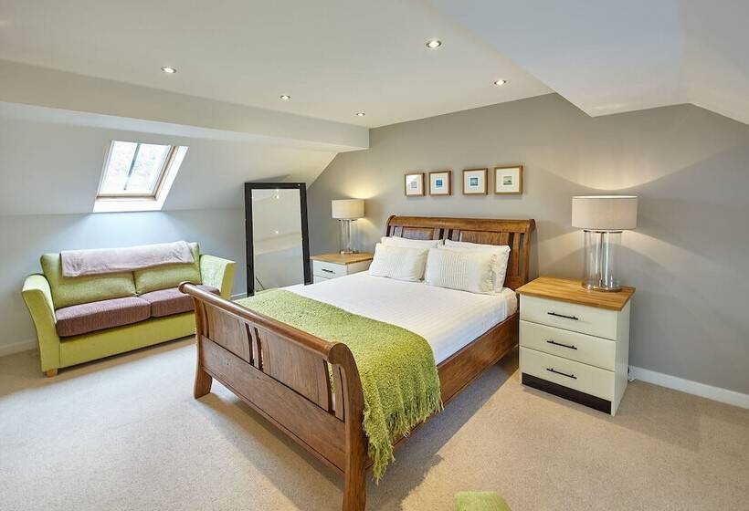 Host & Stay Doray House