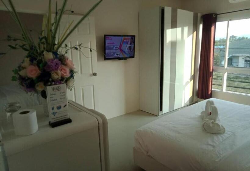 Otel เคทู เกสเฮาส์