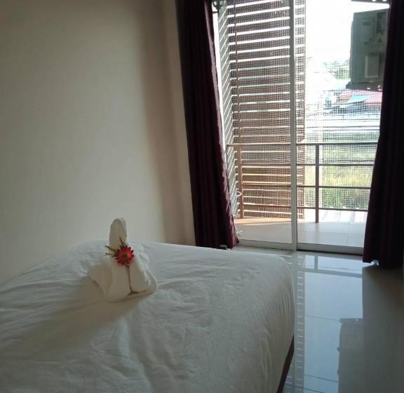 Otel เคทู เกสเฮาส์