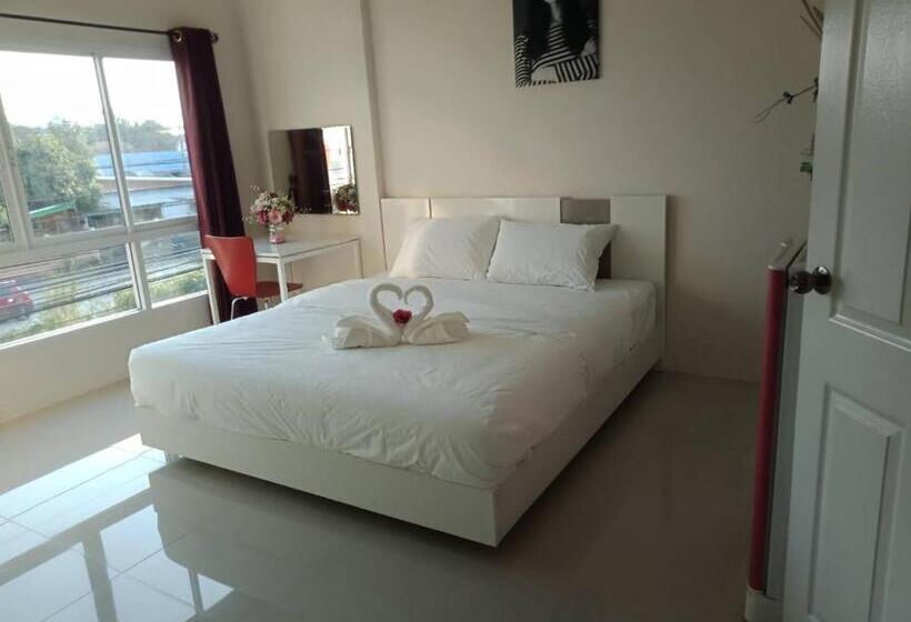 Otel เคทู เกสเฮาส์