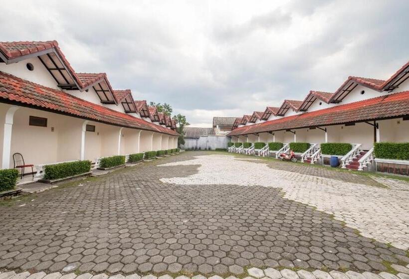 Reddoorz At Hotel Padjajaran Tasikmalaya