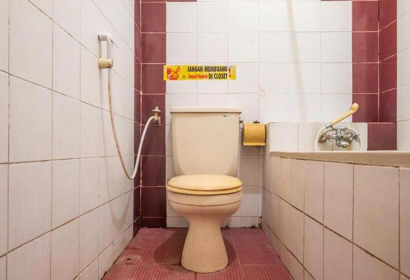 Reddoorz At Hotel Padjajaran Tasikmalaya