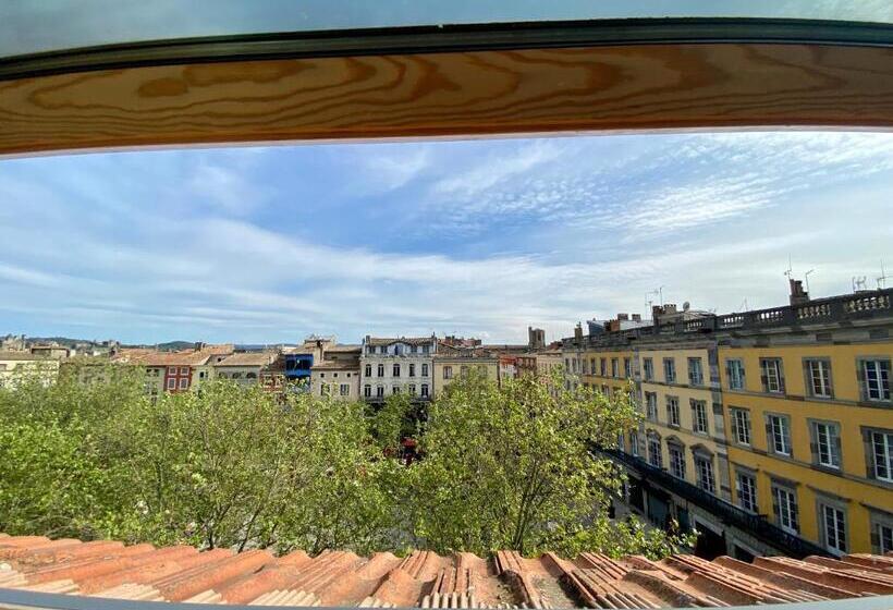 L Aigle D Or   Vue Cité Médiévale