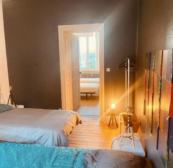 La Mariefacture   Comme Un Livre Ouvert