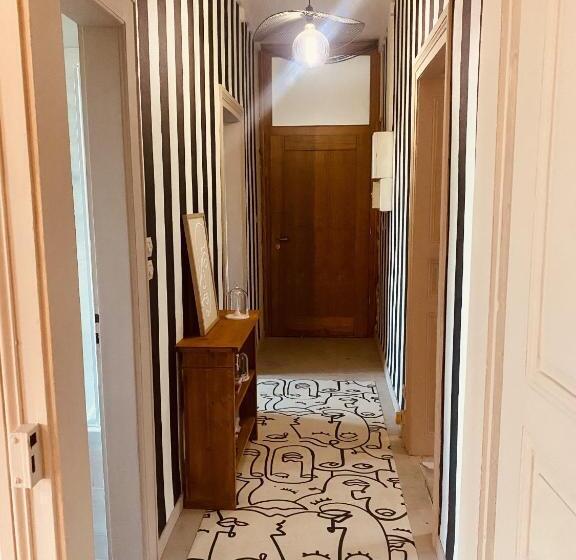 La Mariefacture   Comme Un Livre Ouvert