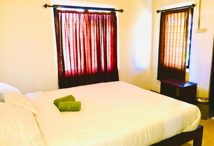 פנסיון Ampik Batur