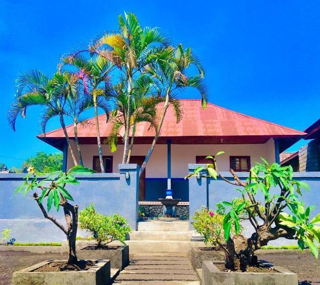 פנסיון Ampik Batur