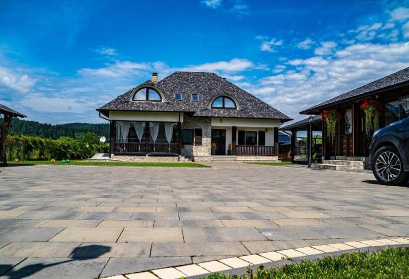 פנסיון Casa Românească