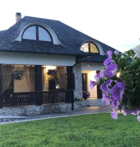 פנסיון Casa Românească