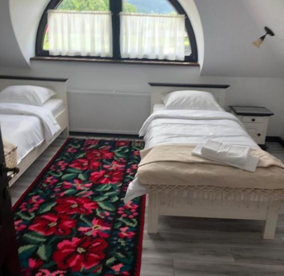 פנסיון Casa Românească