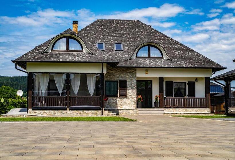 פנסיון Casa Românească