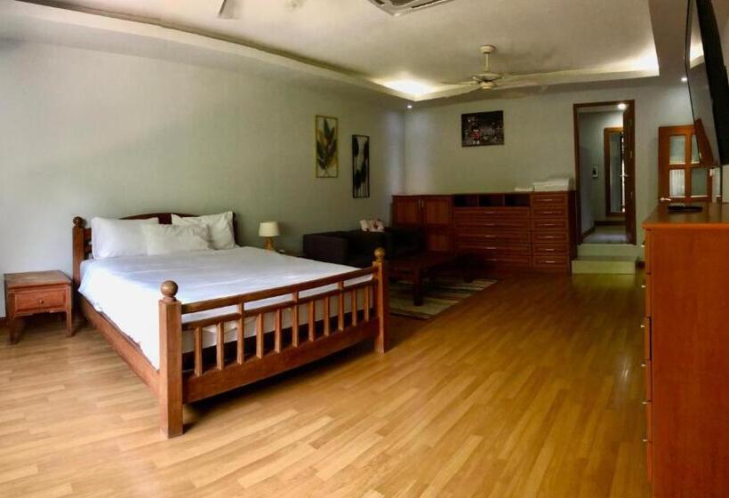 Private Pool Villas By Honey 5 Miles From Central Pattaya Beach