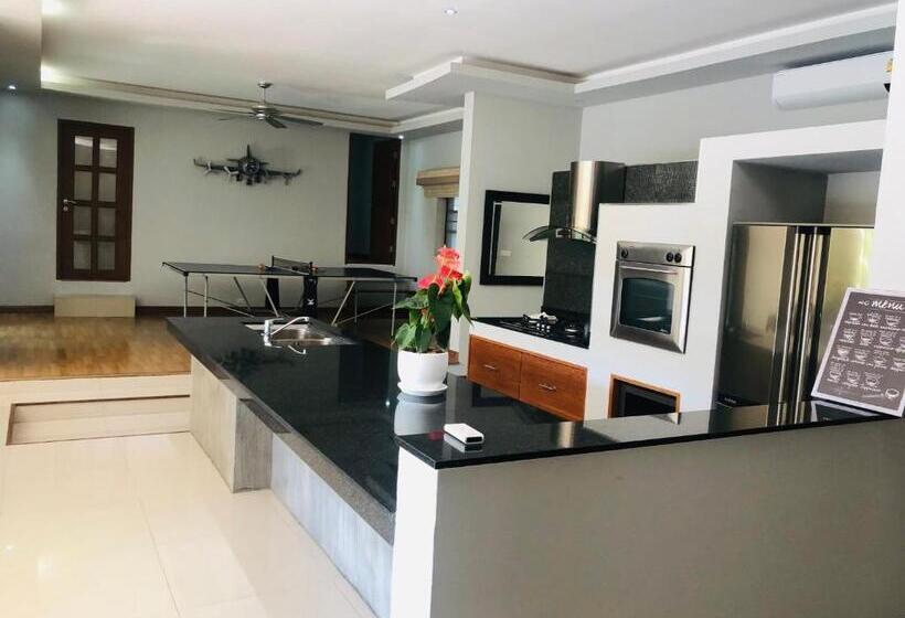 Private Pool Villas By Honey 5 Miles From Central Pattaya Beach