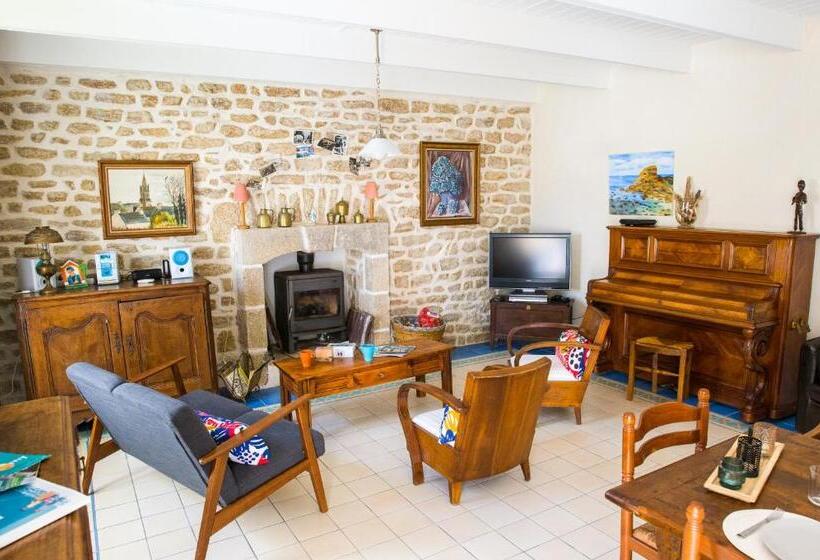 Maison Pour 5 à Kérity Les Pieds Dans L Eau