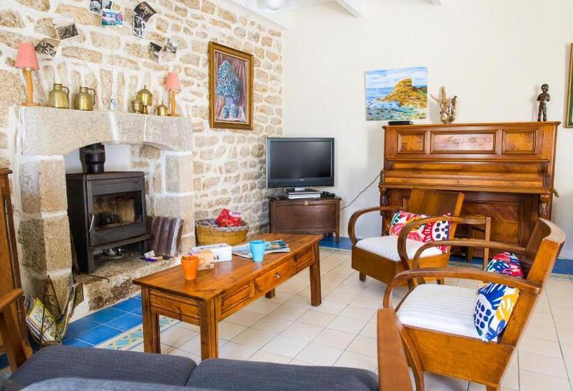 Maison Pour 5 à Kérity Les Pieds Dans L Eau