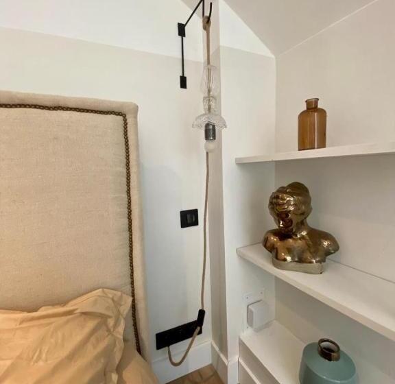 Proche Centre Ville, Gîte 4 étoiles Avec Piscine