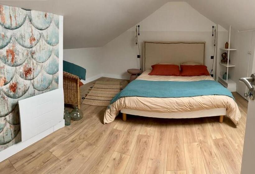 Proche Centre Ville, Gîte 4 étoiles Avec Piscine