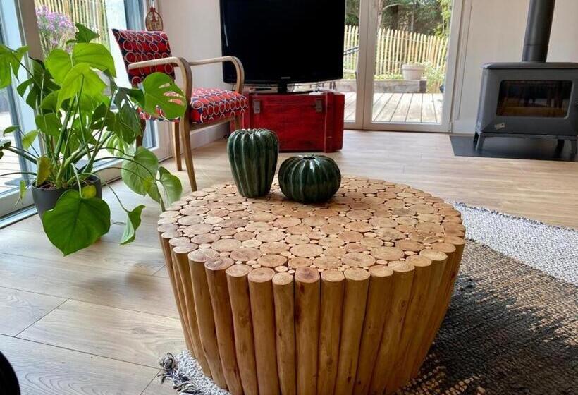 Proche Centre Ville, Gîte 4 étoiles Avec Piscine