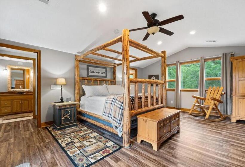 Refuge Ranch Retreat Log Cabin Lake 53+ Acres