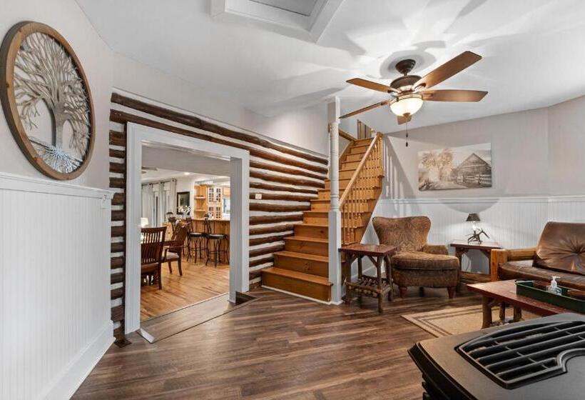 Refuge Ranch Retreat Log Cabin Lake 53+ Acres