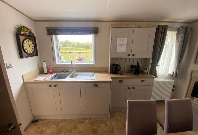 Starling Six Berth Caravan