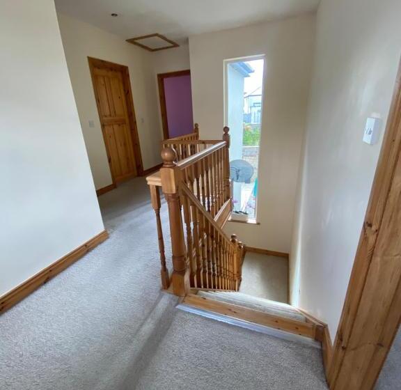 Town Villa With Charming Garden, Bbq Area & Sleeps 6