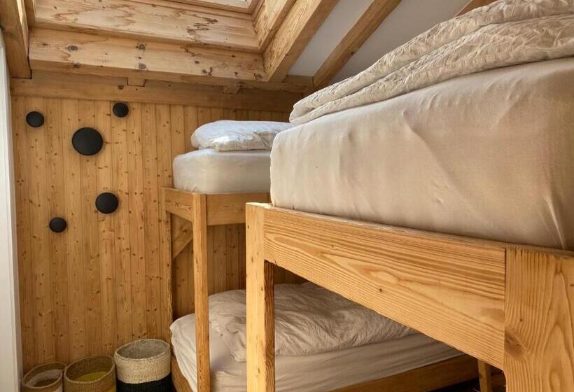 Verbier Sunny Apt, Fabulous View & Balcony, Sleeps 8