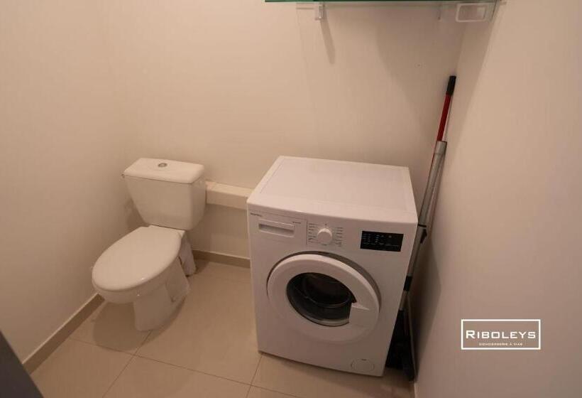 Grand T3 Neuf Climatisé Avec Wifi à 100m De La Plage