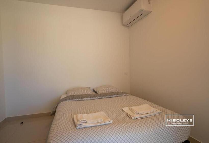 Grand T3 Neuf Climatisé Avec Wifi à 100m De La Plage