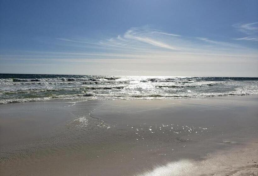 1215 A Slice Of Heaven   Destin! Pool View!