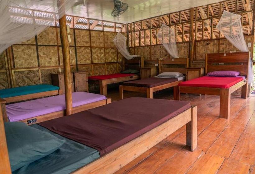 هاستل Soffta Surf Ranch